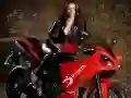 Гаме Motocikl i Devojke Klizan онлајн